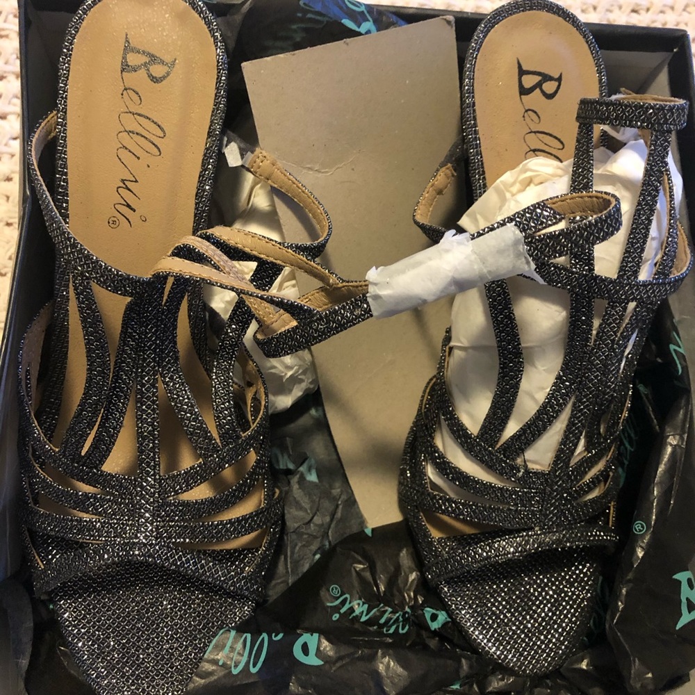 Brand new Bellini Maitai black glitter heels